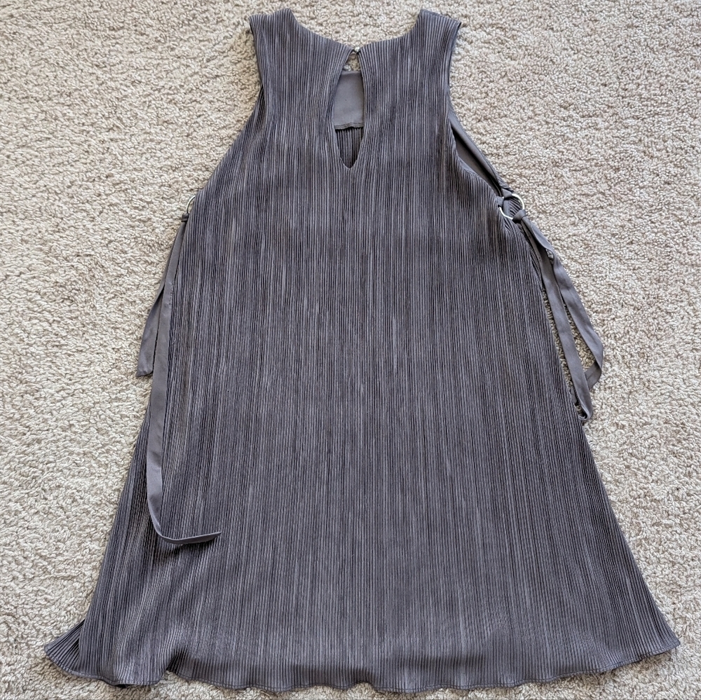 GF Collection Purple Micro-Pleated Sleeveless Mini Dress Size Small - Picture 4 of 9